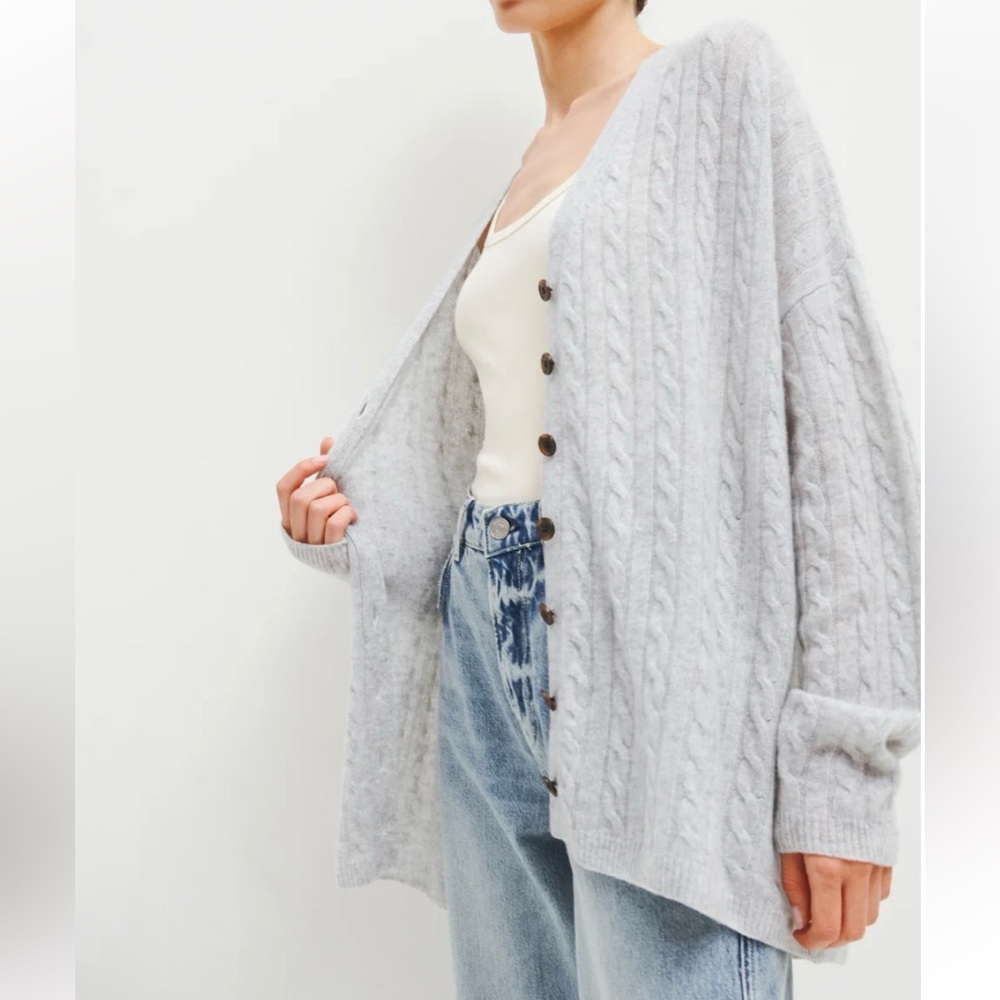 Reformation Giusta Oversized Cashmere Button Cardigan in Light Grey $298 MSRP - Picture 6 of 13